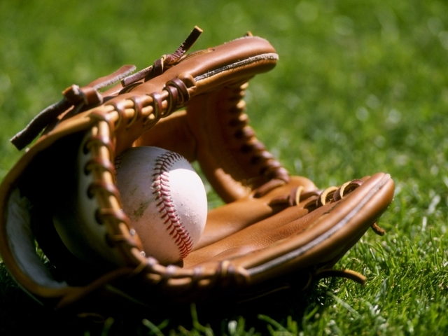 Tigers top Red Sox 6-5 after wild 8th inning