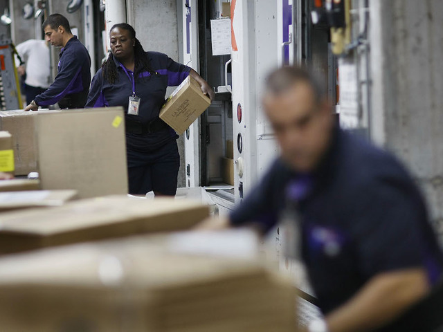 More than 1,000 merchants offering free shipping this Friday