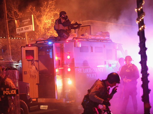 Trump to undo Obama order, allow local police to have additional military-like items