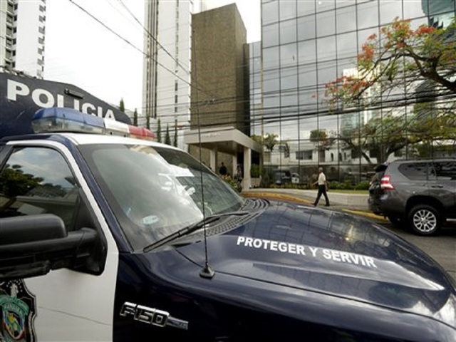 Organized crime prosecutors raid Panama Papers