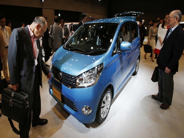 Mitsubishi admits doing false mileage tests