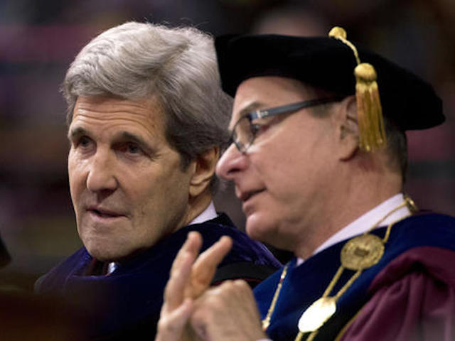 Kerry bashes Trump at commencement