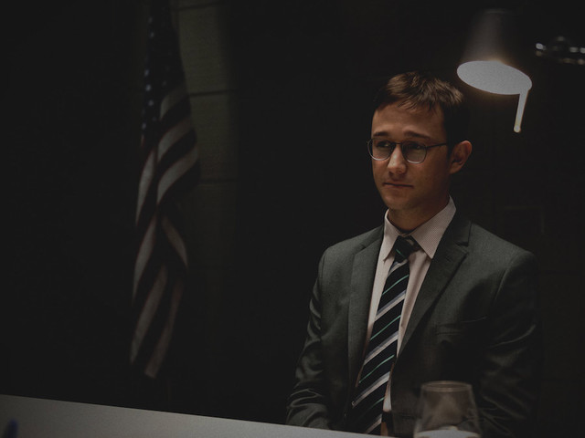 'Snowden' movie review — A thought-provoking drama that's sure to cause debate