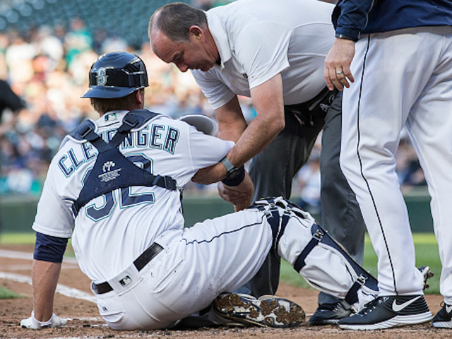 Seattle Mariners catcher suspended for season for Charlotte protest tweets