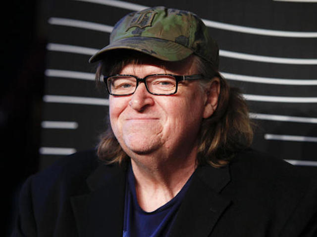 Michael Moore: Democrats need to look beyond email probe