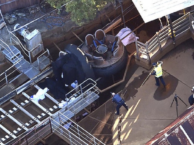 2 were lucky to survive accident at Aussie theme park, police say