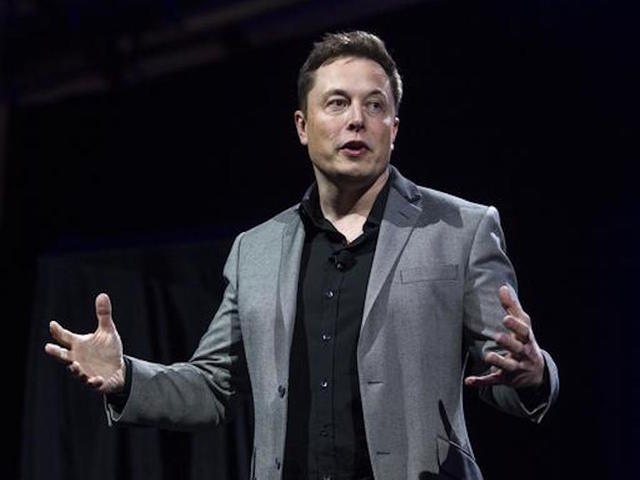 Tesla to end free use of supercharging stations