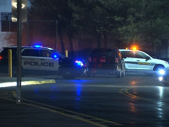 Fights break out at malls across United States