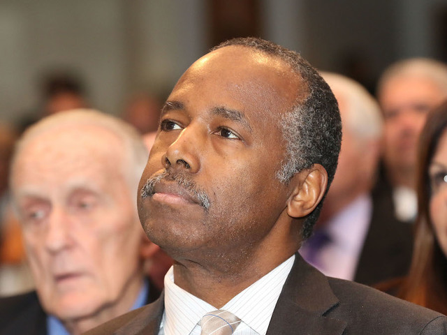 Ben Carson rescued from a Miami elevator while Alonzo Mourning waits