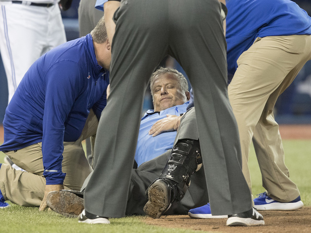 Umpire hit with foul tip sustains concussion during MLB game