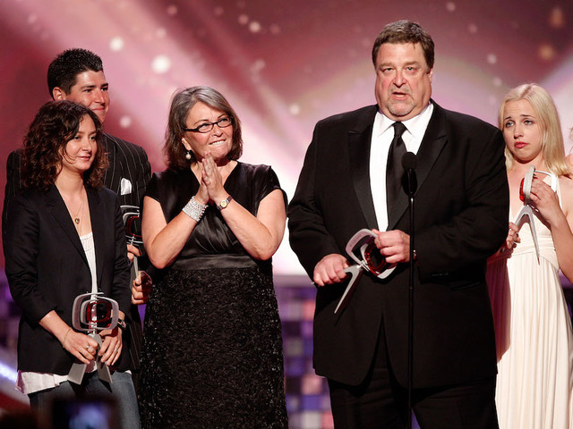 'Roseanne' revival being shopped to TV networks, report says