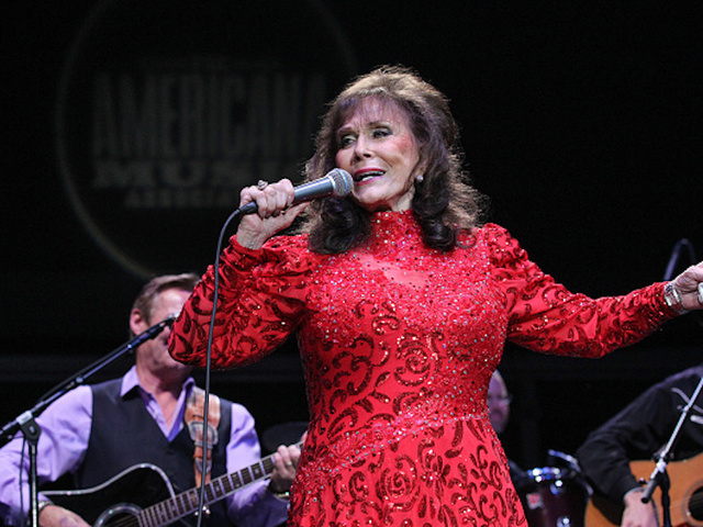 Country singer Loretta Lynn reportedly improving after stroke