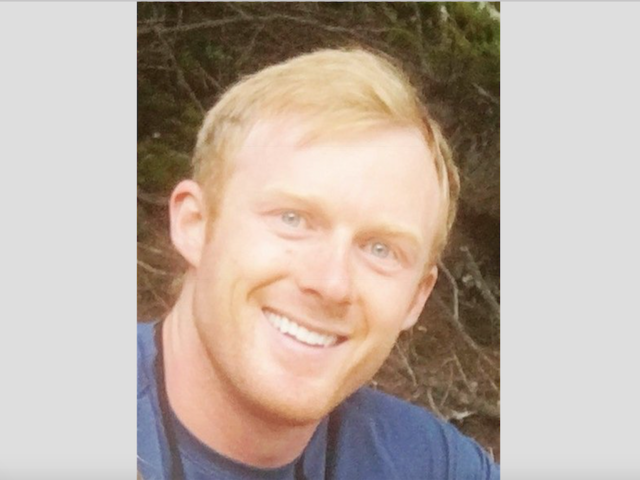 Navy skydiver dies when parachute fails to open