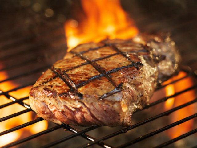 Anthony Bourdain says to stop doing these 4 things when you cook steak