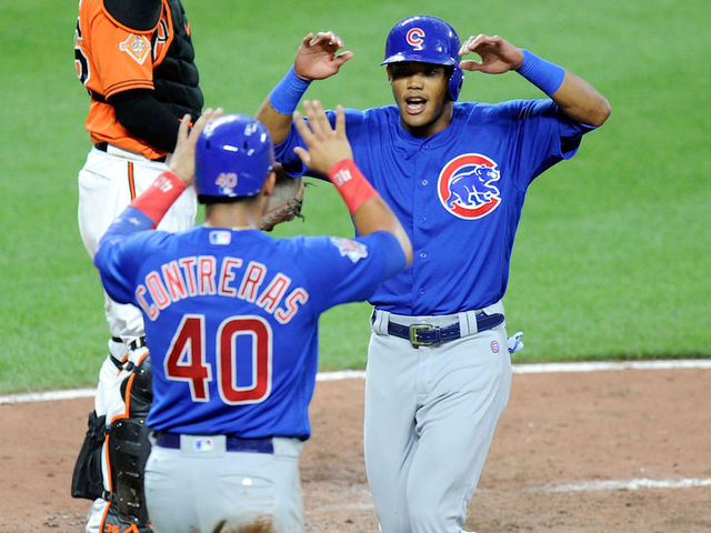Cubs star replaces fan's nachos during game