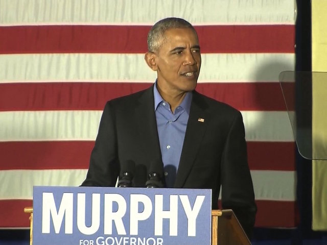 Obama, in return to campaign trail, calls on Americans to reject 'politics of fear'