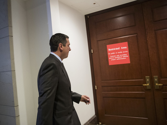 Trump overheard saying he'll '100%' release Nunes memo
