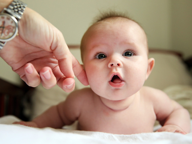 Amelia, Oliver among the top baby names of 2017