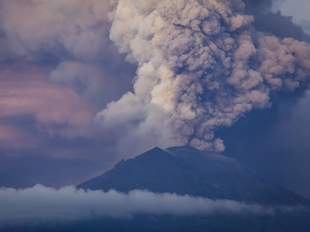 Erupting volcano is suffocating Bali's economy