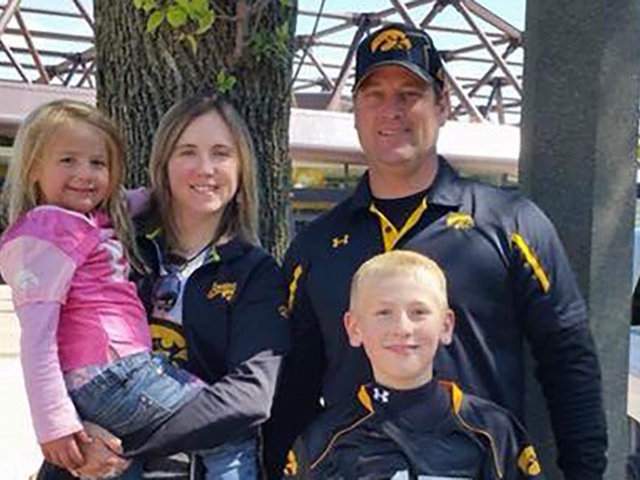 Iowa family of 4 found dead in Mexico