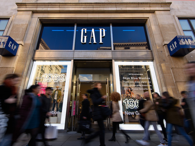 Gap apologizes for China T-shirt that didn't include Taiwan