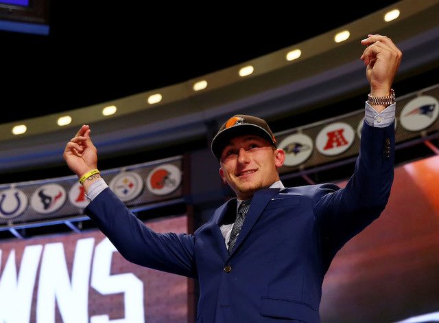 Embattled QB Johnny Manziel to play in Canada