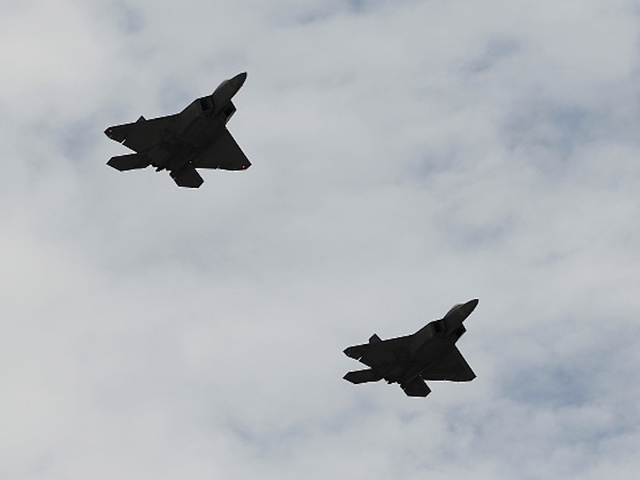 US F-22 fighter jets intercept Russian bombers near Alaska