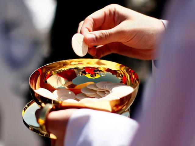 Churches in Charleston, South Carolina offering gluten-free Communion wafers