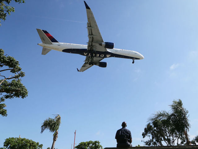 Delta Air Lines to offer free in-flight Wi-Fi for passengers, CEO says