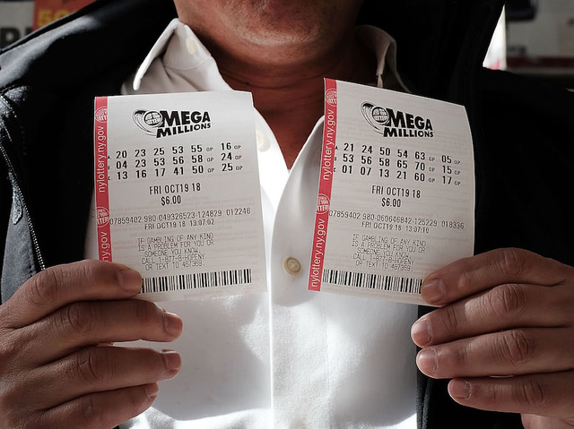 $1.6 billion Mega Millions jackpot up for grabs tonight